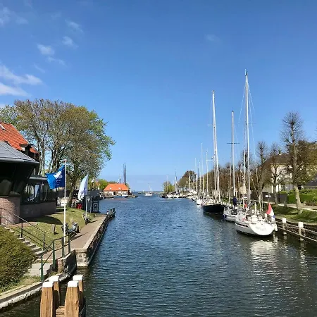 Landelijk Gelegen Houten Hébergement de vacances Opperdoes